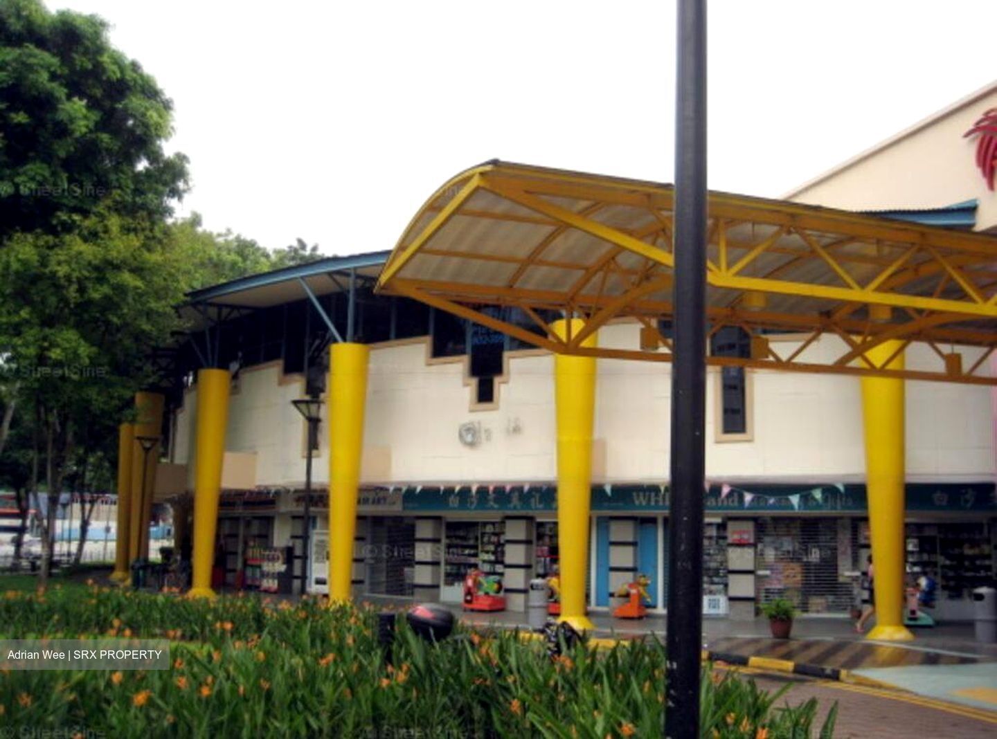 Elias Road (D18), Shop House #585357891